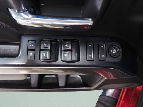 Used 2018 Chevrolet Silverado 1500 LT w/ All Star Edition AWD/4WD image 24