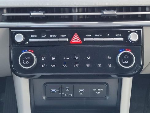 New 2025 Hyundai Tucson Limited FWD image 17