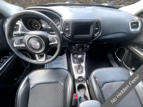 Used 2018 Jeep Compass Latitude w/ Popular Equipment Group AWD/4WD image 14