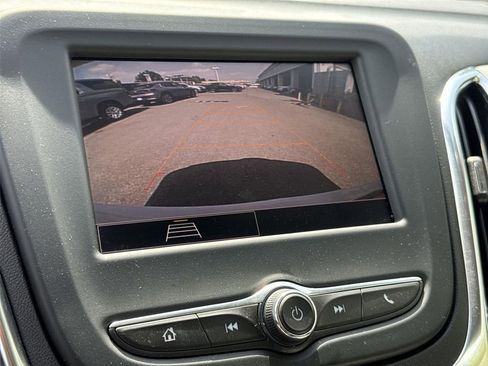 Used 2022 Chevrolet Equinox LT FWD image 13