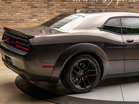 Used 2018 Dodge Challenger SRT Hellcat image 9