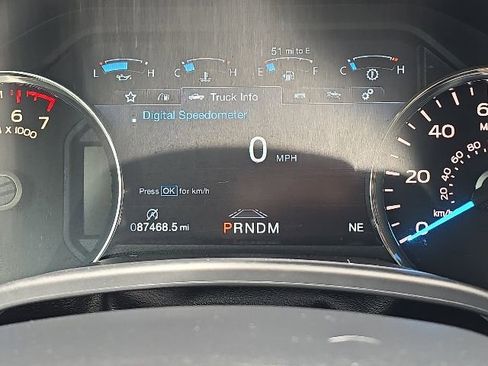 Used 2018 Ford F150 Lariat w/ Equipment Group 502A Luxury AWD/4WD image 26