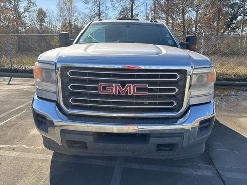 Used 2015 GMC Sierra 2500 SLE w/ Suspension Package, Off-Road image 2