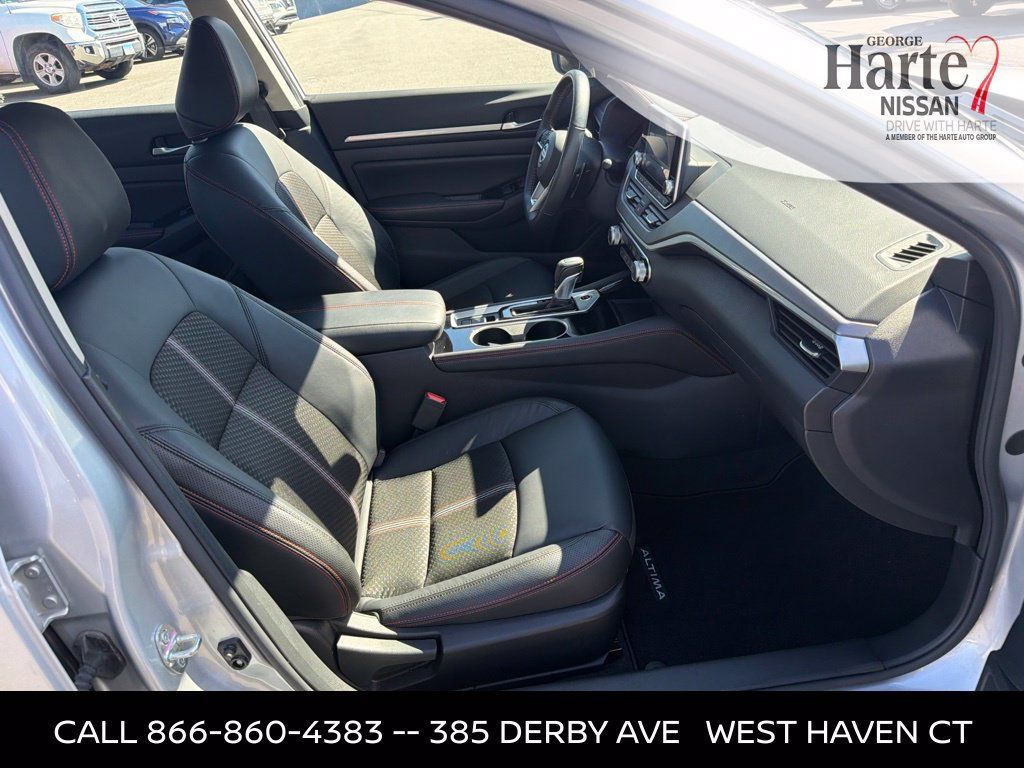 Certified 2024 Nissan Altima 2.5 SR w/ SR Premium Package AWD/4WD image 30