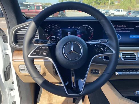 New 2026 Mercedes-Benz GLE 580 4MATIC image 16