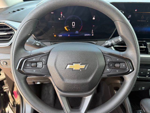 Used 2025 Chevrolet TrailBlazer LT FWD image 13
