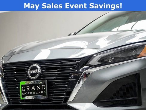 Used 2024 Nissan Altima 2.5 S FWD image 2