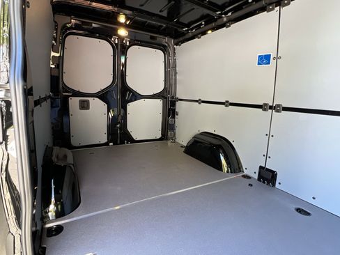 New 2025 Mercedes-Benz Sprinter 2500 image 24