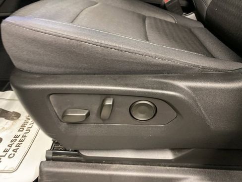 Certified 2024 Chevrolet Silverado 2500 Custom w/ Custom Value Package image 26