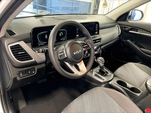 Used 2024 Kia Seltos LX AWD/4WD image 8