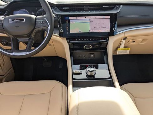 New 2026 Jeep Grand Cherokee Limited image 24