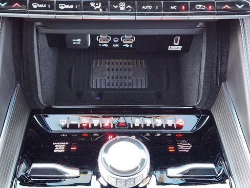 New 2026 Jeep Grand Wagoneer Summit w/ Premium Group III image 16