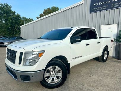 Used 2019 Nissan Titan SV w/ SV Convenience Package