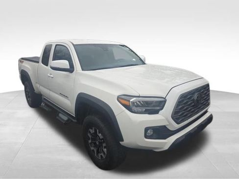 Used 2021 Toyota Tacoma TRD Off-Road w/ TRD Premium Off Road Package image 8