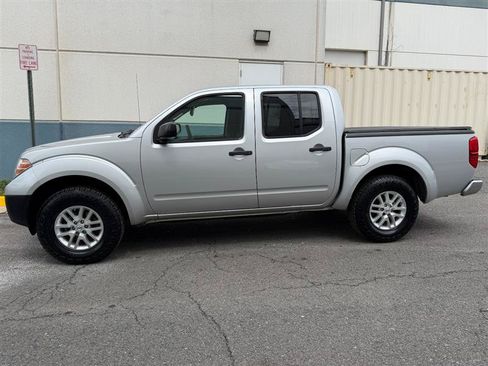 Used 2019 Nissan Frontier SV RWD image 4