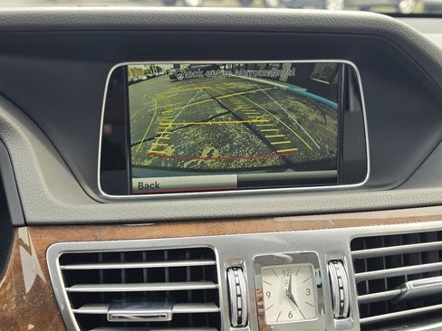 Used 2014 Mercedes-Benz E 350 4MATIC Sedan image 31
