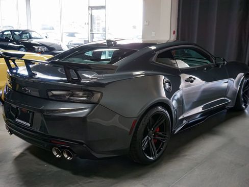 Used 2018 Chevrolet Camaro ZL1 image 7