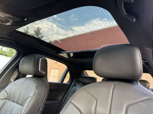 Used 2025 BMW 760i xDrive w/ Executive Package image 26