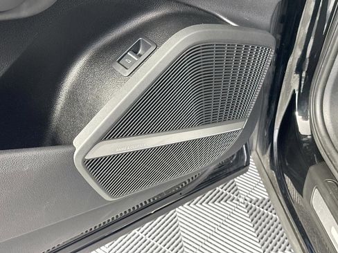 Used 2019 Audi Q5 2.0T Premium Plus w/ Premium Plus Package AWD/4WD image 25