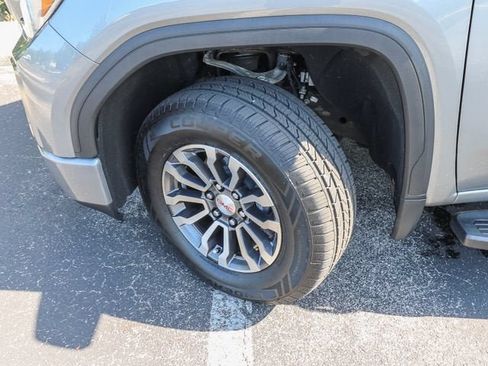 Used 2020 GMC Sierra 1500 AT4 w/ AT4 Premium Package AWD/4WD image 32