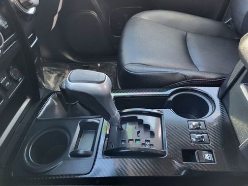 Used 2020 Toyota 4Runner TRD Off-Road Premium image 26