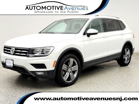 Used 2020 Volkswagen Tiguan SEL AWD/4WD image 1
