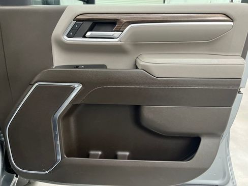 Used 2024 Chevrolet Silverado 2500 LT image 25