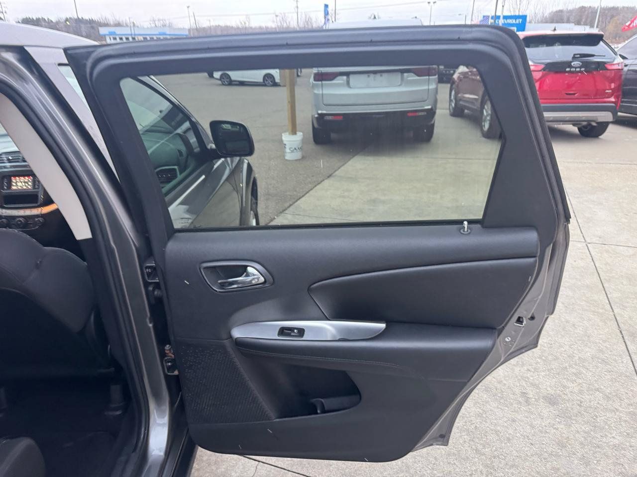 Used 2013 Dodge Journey SXT w/ Flexible Seating Group FWD image 17