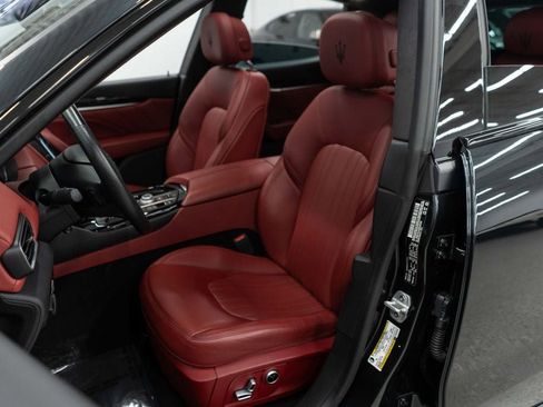 Used 2022 Maserati Levante GT image 9