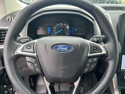 Certified 2024 Ford Edge Titanium AWD/4WD image 15