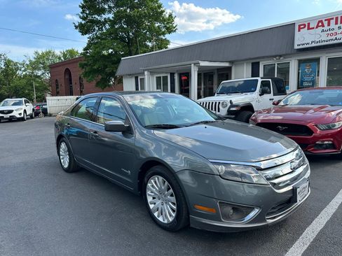 Used 2011 Ford Fusion Hybrid FWD image 2