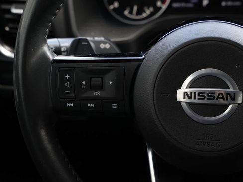 Used 2021 Nissan Rogue SV w/ Premium Package AWD/4WD image 10