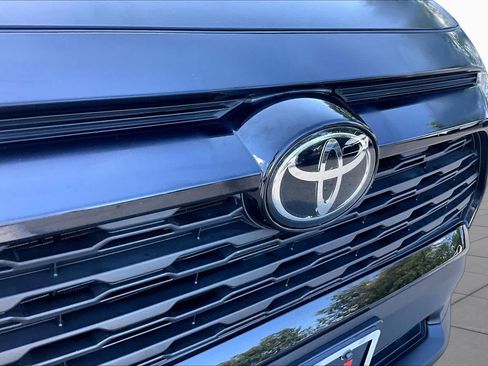 Used 2025 Toyota RAV4 XLE Premium w/ Weather Package AWD/4WD image 29