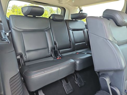Used 2025 Ford Expedition Max Active AWD/4WD image 15