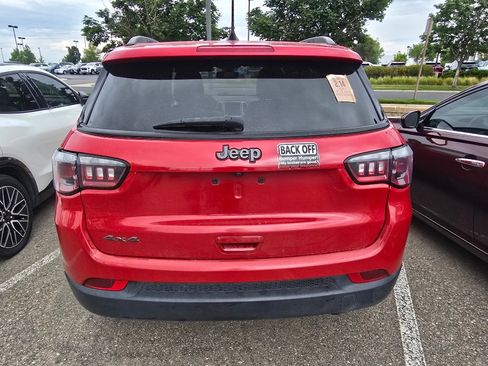 Used 2021 Jeep Compass Latitude AWD/4WD image 4