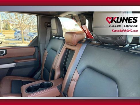 Used 2023 Ford Bronco Outer Banks image 36