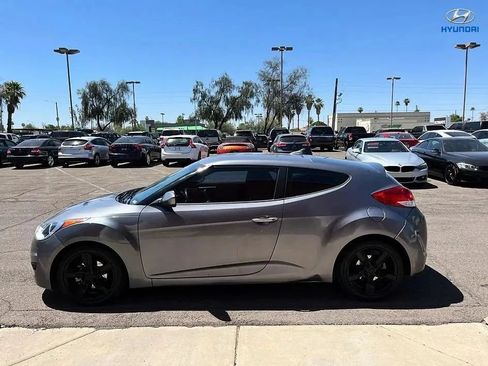 Used 2015 Hyundai Veloster FWD image 7