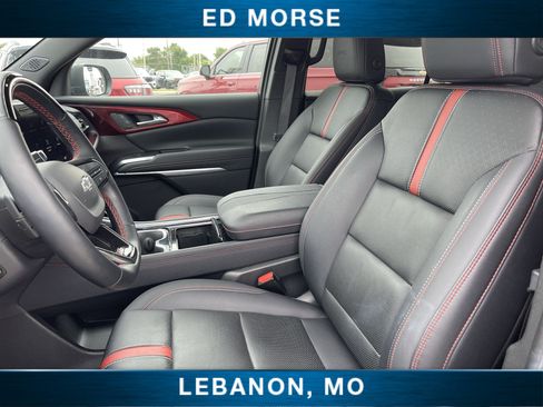 Used 2025 Chevrolet Traverse RS w/ LPO, Floor Liner Package AWD/4WD image 19