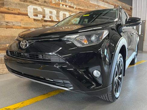 Used 2018 Toyota RAV4 Adventure AWD/4WD image 10