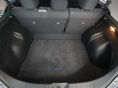Used 2024 Nissan Leaf SV Plus image 22