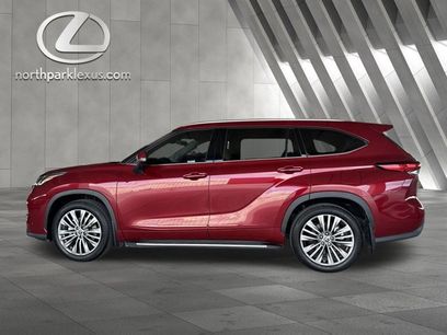 Used 2022 Toyota Highlander Platinum
