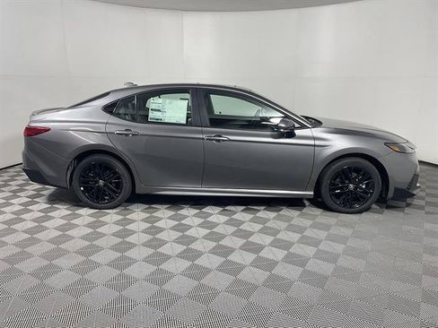 New 2026 Toyota Camry SE AWD/4WD image 7