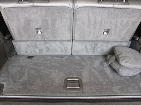 Used 2024 BMW X7 xDrive40i w/ M Sport Package image 14