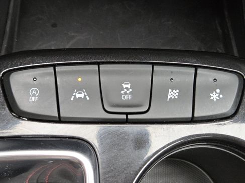 Used 2025 Chevrolet TrailBlazer RS w/ Convenience Package FWD image 8