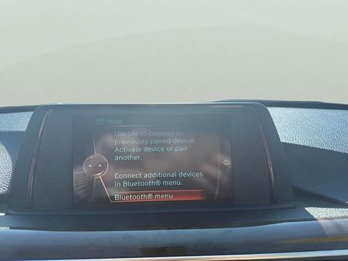 Used 2017 BMW 320i xDrive Sedan image 16