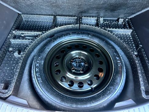 Used 2018 Ford Escape SE image 42