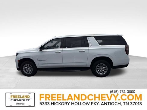 Used 2024 Chevrolet Suburban LT AWD/4WD image 6