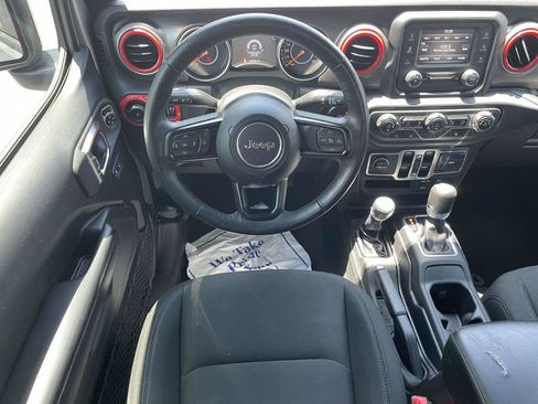 Certified 2018 Jeep Wrangler Unlimited Sport S AWD/4WD image 21