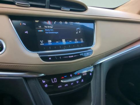 Used 2019 Cadillac XT5 Platinum image 24