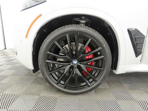 New 2026 BMW X5 sDrive40i image 29